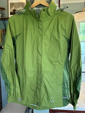 Sierra Designs Lightweight Rain Jacket with Hood Sz M